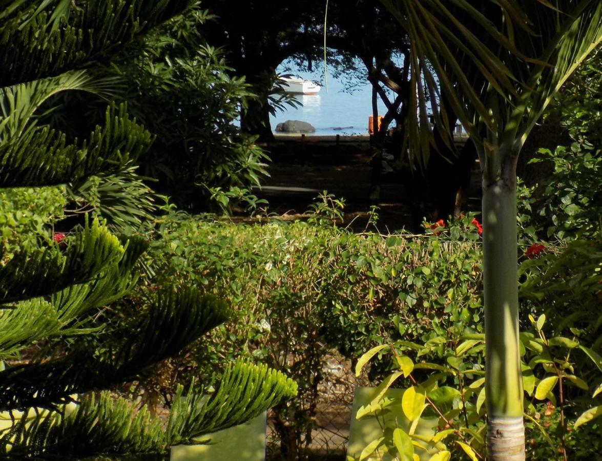 Villa Osumare Guest House Flic en Flac Экстерьер фото